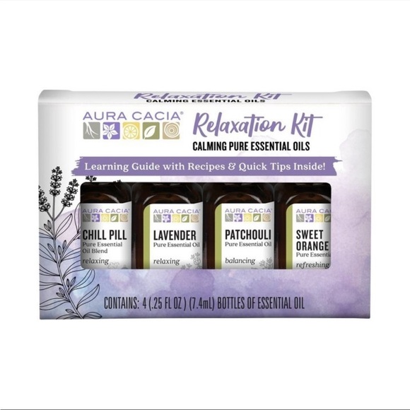 Aura Cacia Relaxation Kit Essential Oils NEW - Picture 1 of 2